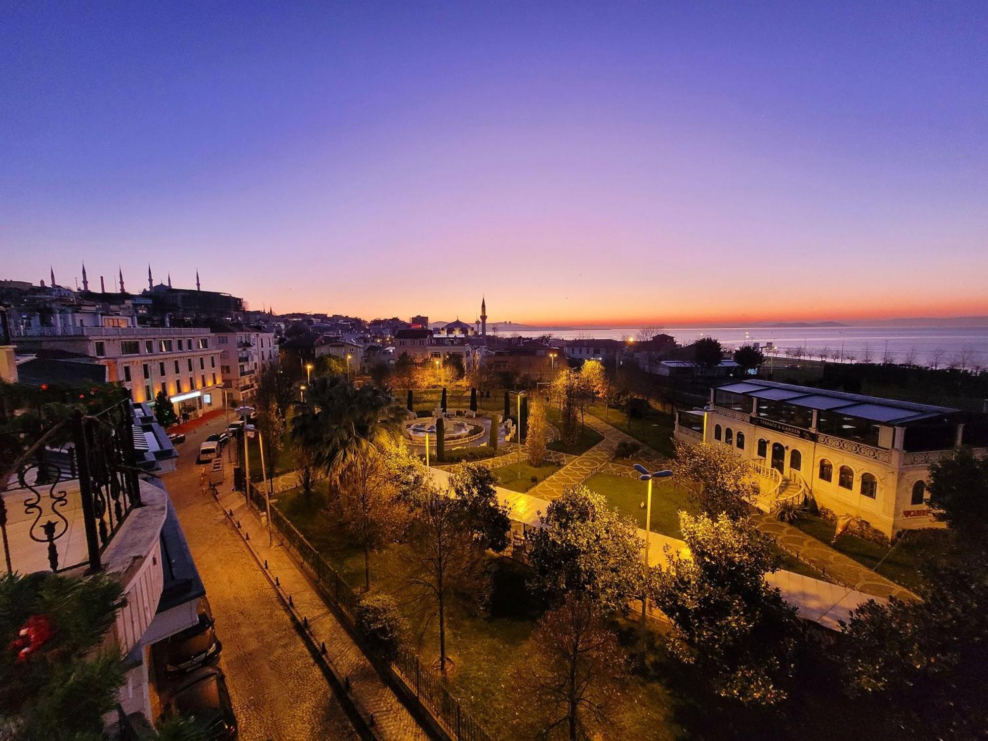 Saruhan Hotel Istanbul Exterior photo