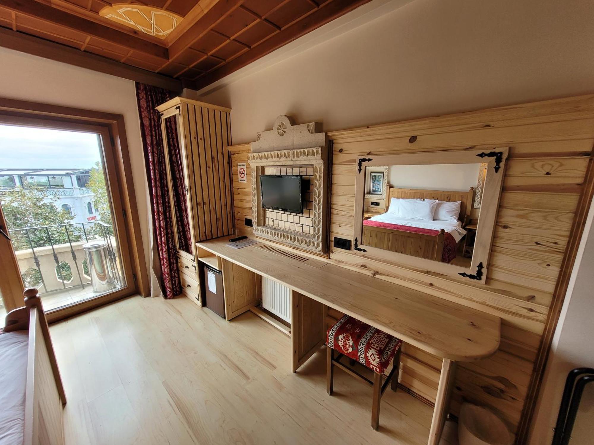 Saruhan Hotel Istanbul Exterior photo